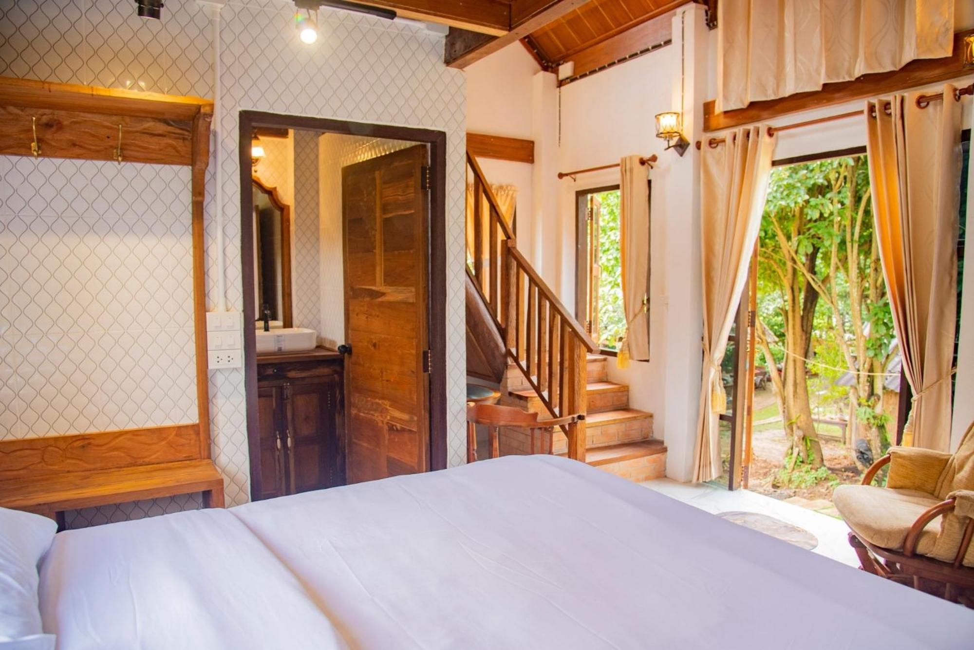 Hotel Ban Kaew Mo Ra Glamping & Restaurant Pang Mapha Exterior foto